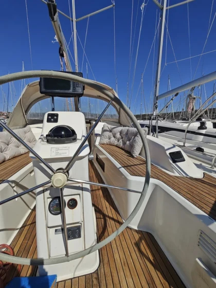 Bavaria 33 Cruiser - Boatscribe.com