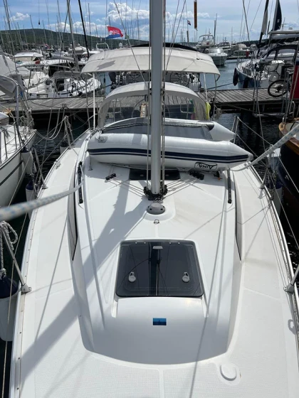 Bavaria 33 Cruiser - Boatscribe.com