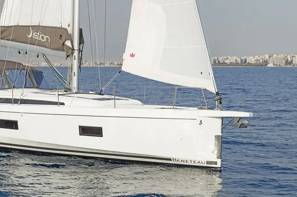 Oceanis 51.1 - Boatscribe.com