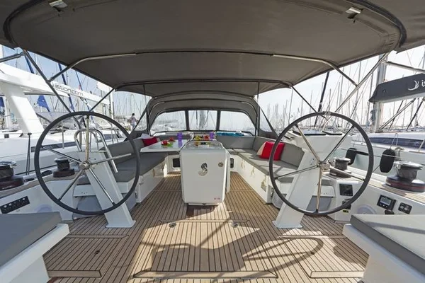 Oceanis 51.1 - Boatscribe.com