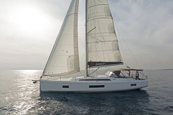 Oceanis 51.1 - Boatscribe.com