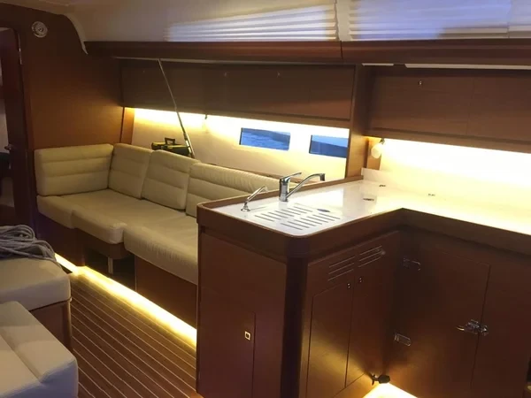 Dufour 412 GL - Boatscribe.com