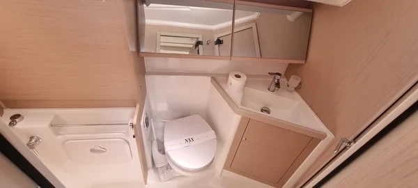 Oceanis 40.1 - Boatscribe.com