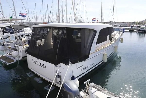Greenline 40 - Boatscribe.com