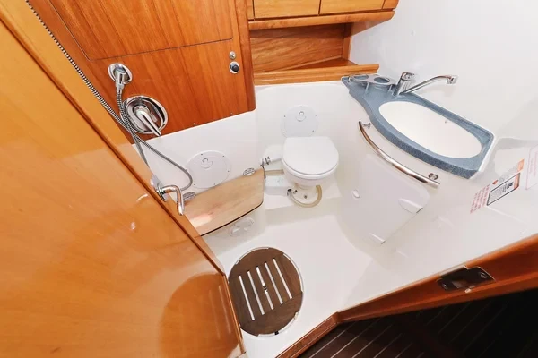 Bavaria 50 Cruiser - Boatscribe.com