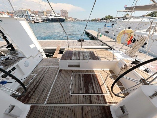 Dufour 560 - Boatscribe.com