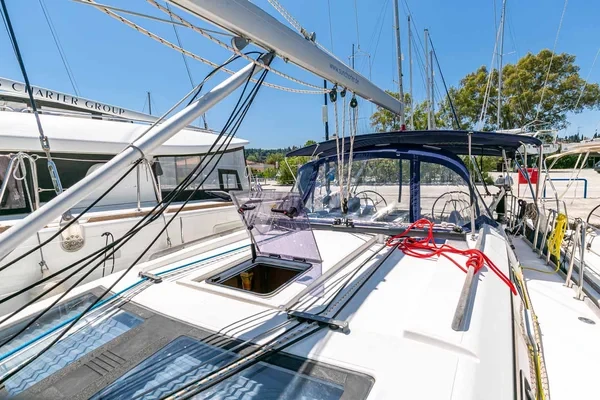 Dufour 382 GL - Boatscribe.com