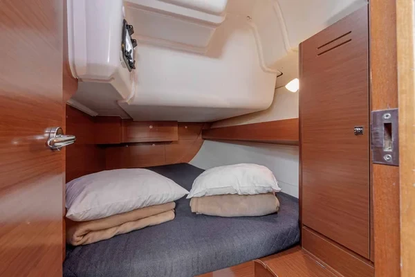 Dufour 382 GL - Boatscribe.com