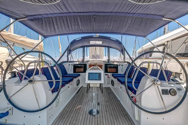 Dufour 382 GL - Boatscribe.com
