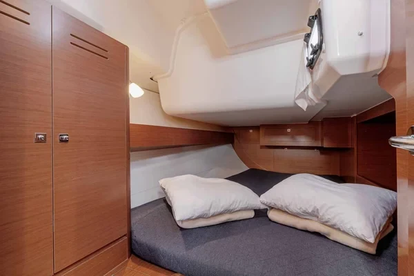 Dufour 382 GL - Boatscribe.com