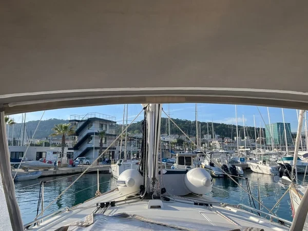 Oceanis 38.1 - Boatscribe.com