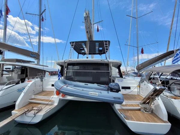 Lagoon 46 - Boatscribe.com