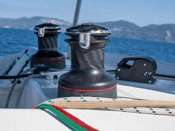Lagoon 42 - Boatscribe.com