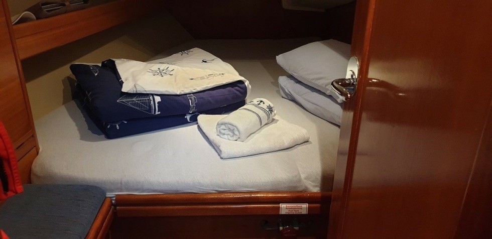 Bavaria 37 Cruiser - Boatscribe.com