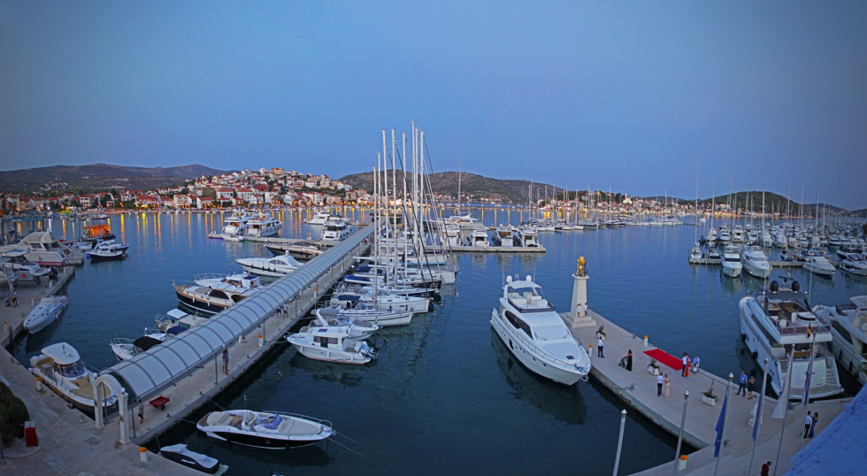 Bavaria 37 Cruiser - Boatscribe.com