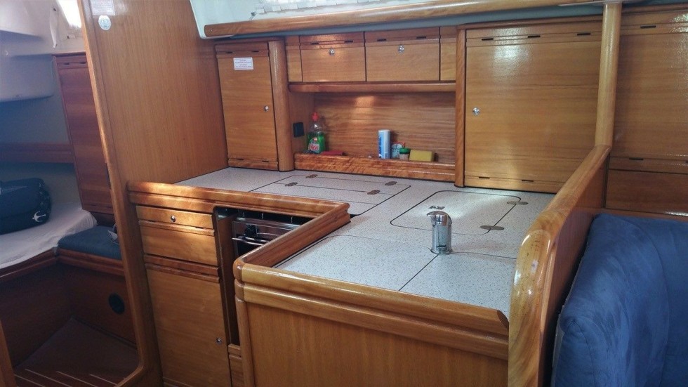 Bavaria 37 Cruiser - Boatscribe.com