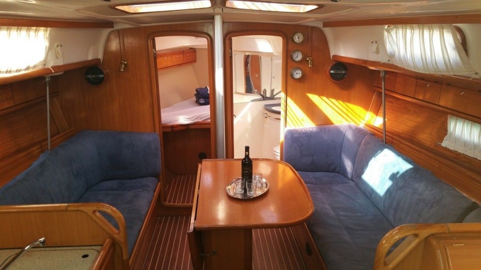 Bavaria 37 Cruiser - Boatscribe.com