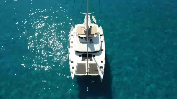 Lagoon 52 F - Boatscribe.com