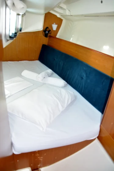 Sun Odyssey 32i - Boatscribe.com