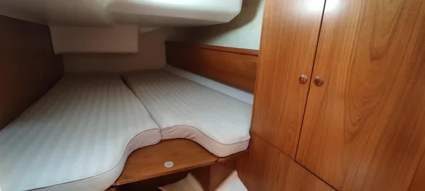Sun Odyssey 43  - Boatscribe.com