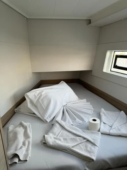 Lagoon 40 - Boatscribe.com
