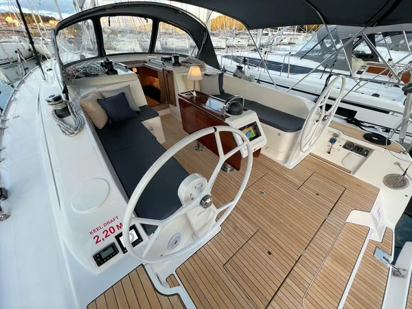 Bavaria 46 Cruiser - Boatscribe.com