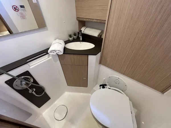 Bavaria 46 Cruiser - Boatscribe.com