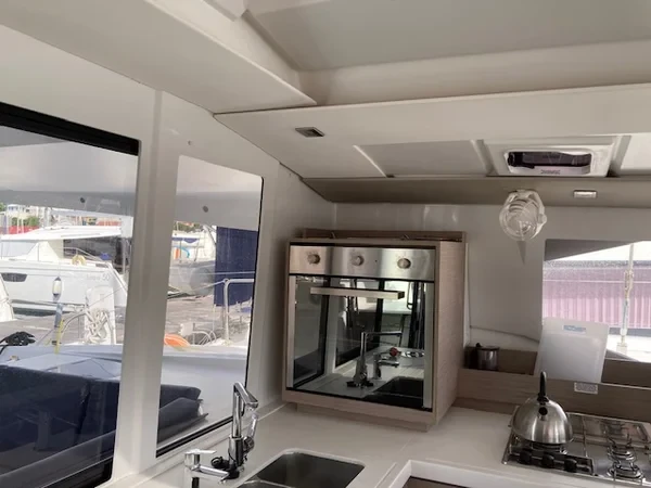 Astrea 42 - Boatscribe.com