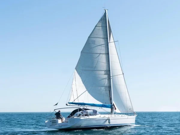 Cyclades 50.4 - Boatscribe.com