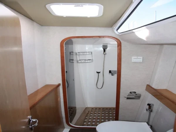Island Spirit 38 - Boatscribe.com