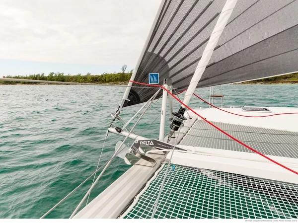 Lagoon 42 - Boatscribe.com