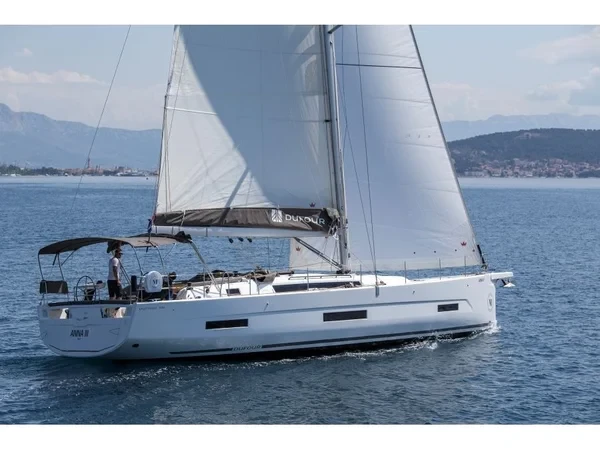 Dufour 530 - Boatscribe.com