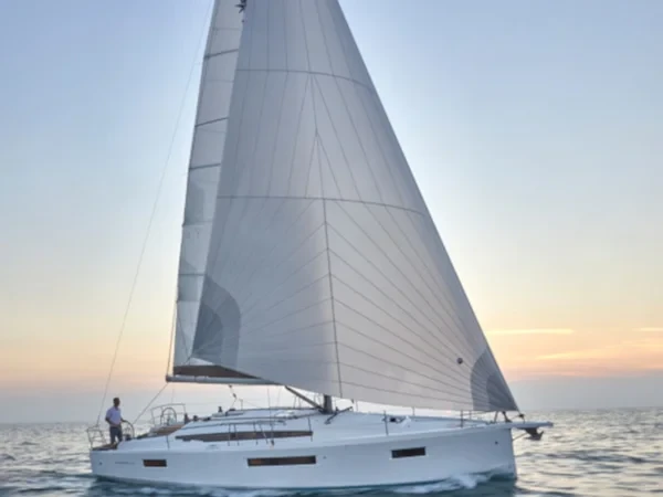 Sun Odyssey 410 - Boatscribe.com