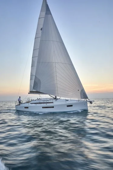 Sun Odyssey 410 - Boatscribe.com