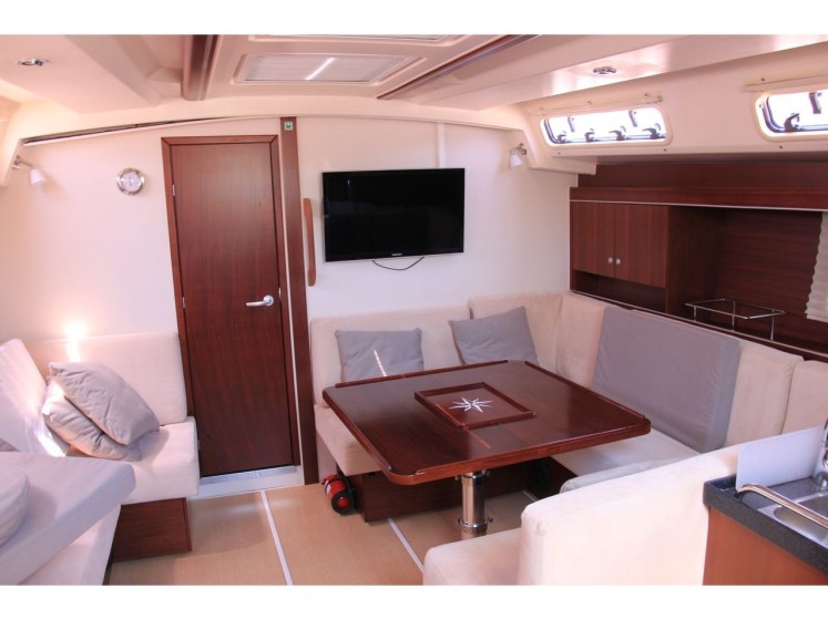 Hanse 445 - Boatscribe.com