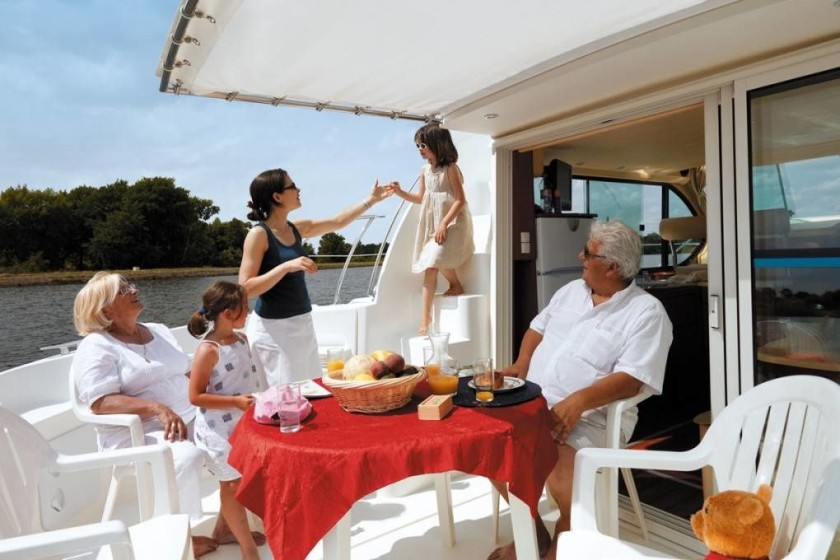 Nicols Estivale Quattro B - Boatscribe.com