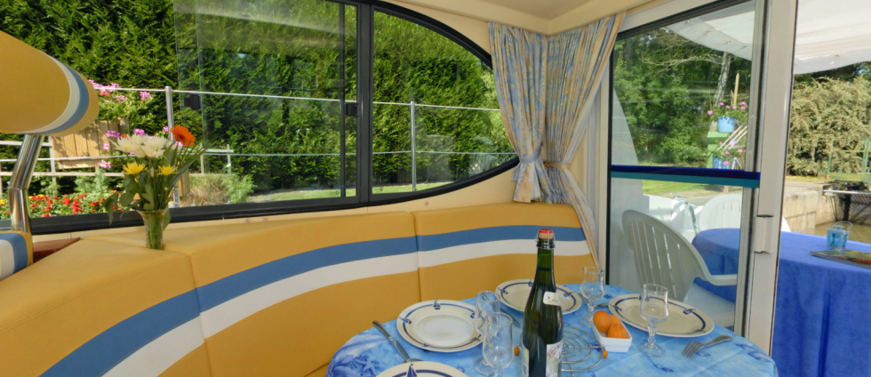 Nicols Estivale Quattro B - Boatscribe.com