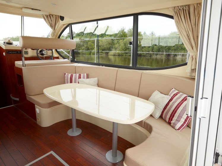 Estivale Octo - Boatscribe.com