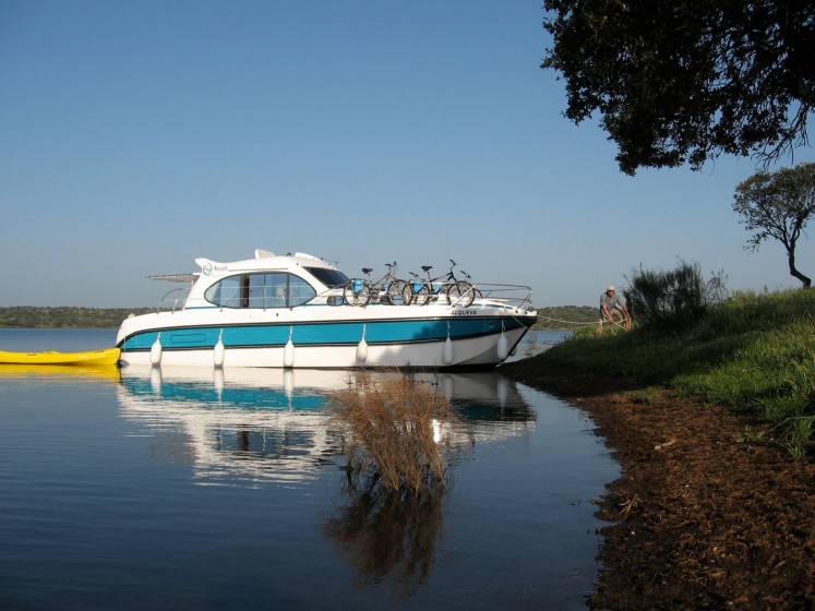 Estivale Quattro S - Boatscribe.com
