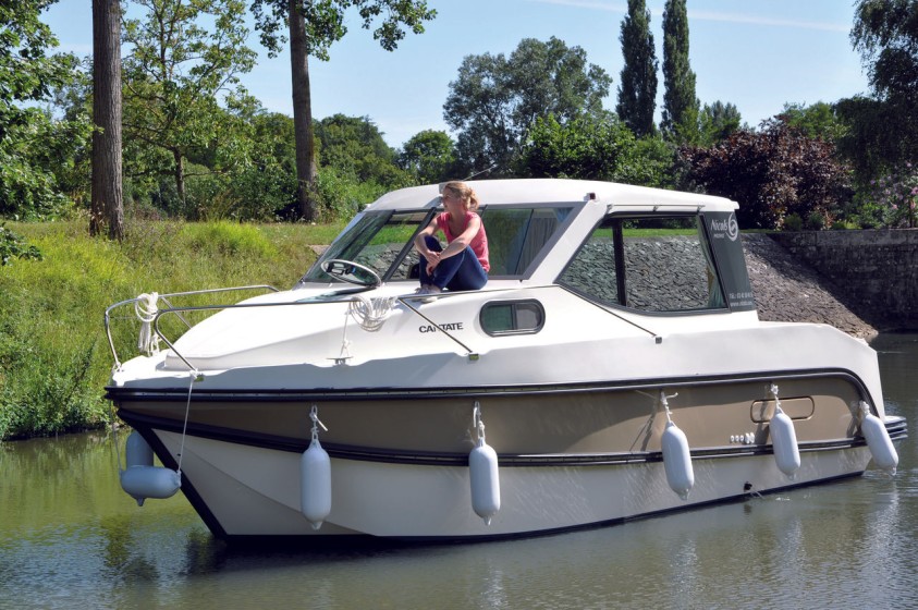 Sedan Primo - Boatscribe.com