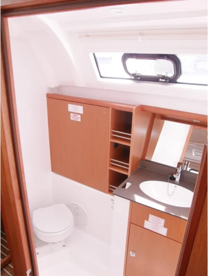 Bavaria 41 Cruiser - Boatscribe.com