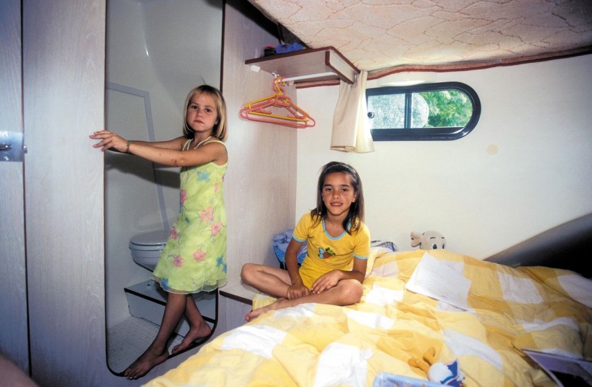 Confort 900 DP - Boatscribe.com