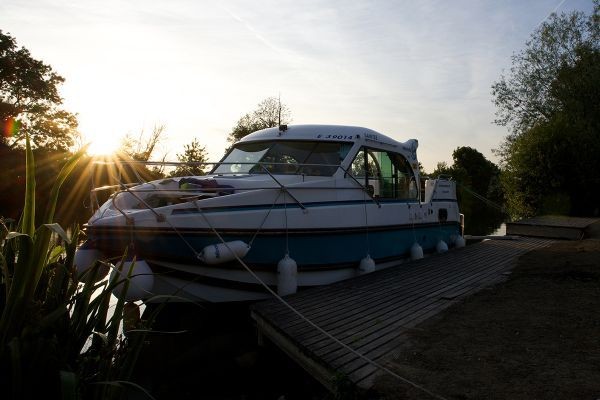 Confort 900 DP - Boatscribe.com