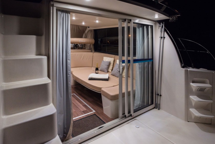 Sedan 1310 - Boatscribe.com