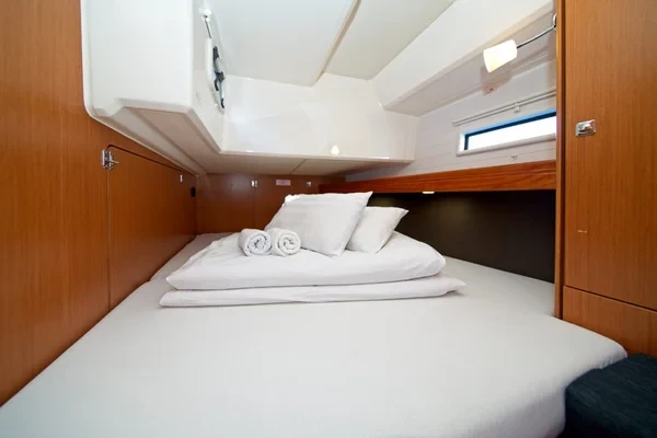 Bavaria 46 Cruiser - Boatscribe.com