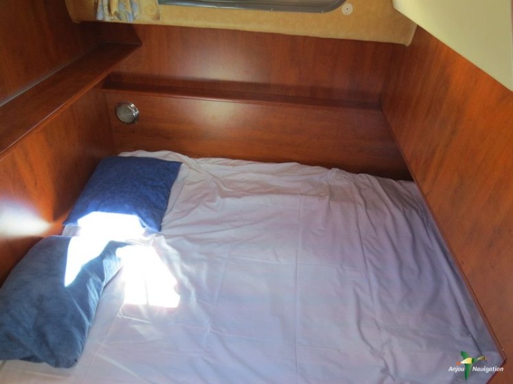 Sedan 1170 - Boatscribe.com