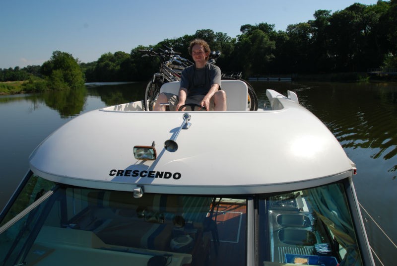 Sedan 1170 - Boatscribe.com