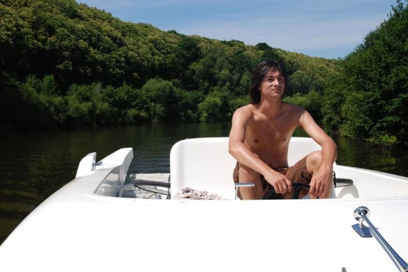 Sedan 1170 - Boatscribe.com