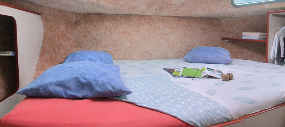 Sedan 1170 - Boatscribe.com