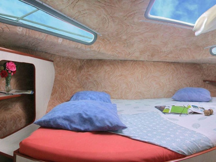 Sedan 1170 - Boatscribe.com